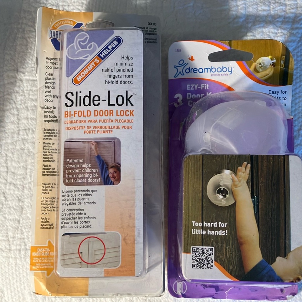 Dreambaby Ezy-Fit Door Knob Cover and Slide-Lok Bi-Fold Door Lock